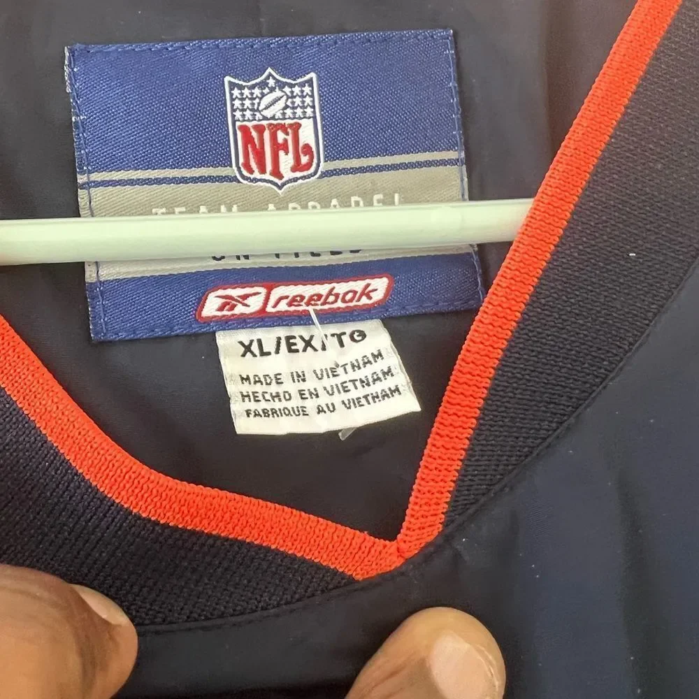 Reebok Mens L Pullover XL NFL On Field Apparel Denver Broncos Windbreaker - Picture 3 of 8